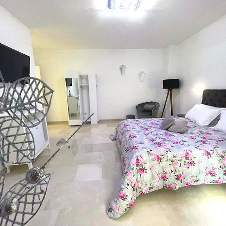 Augustea Bed & Breakfast Sannicandro di Bari Bagian luar foto