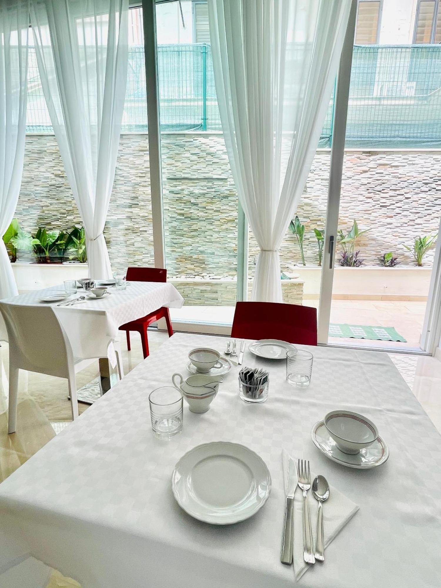 Augustea Bed & Breakfast Sannicandro di Bari Bagian luar foto