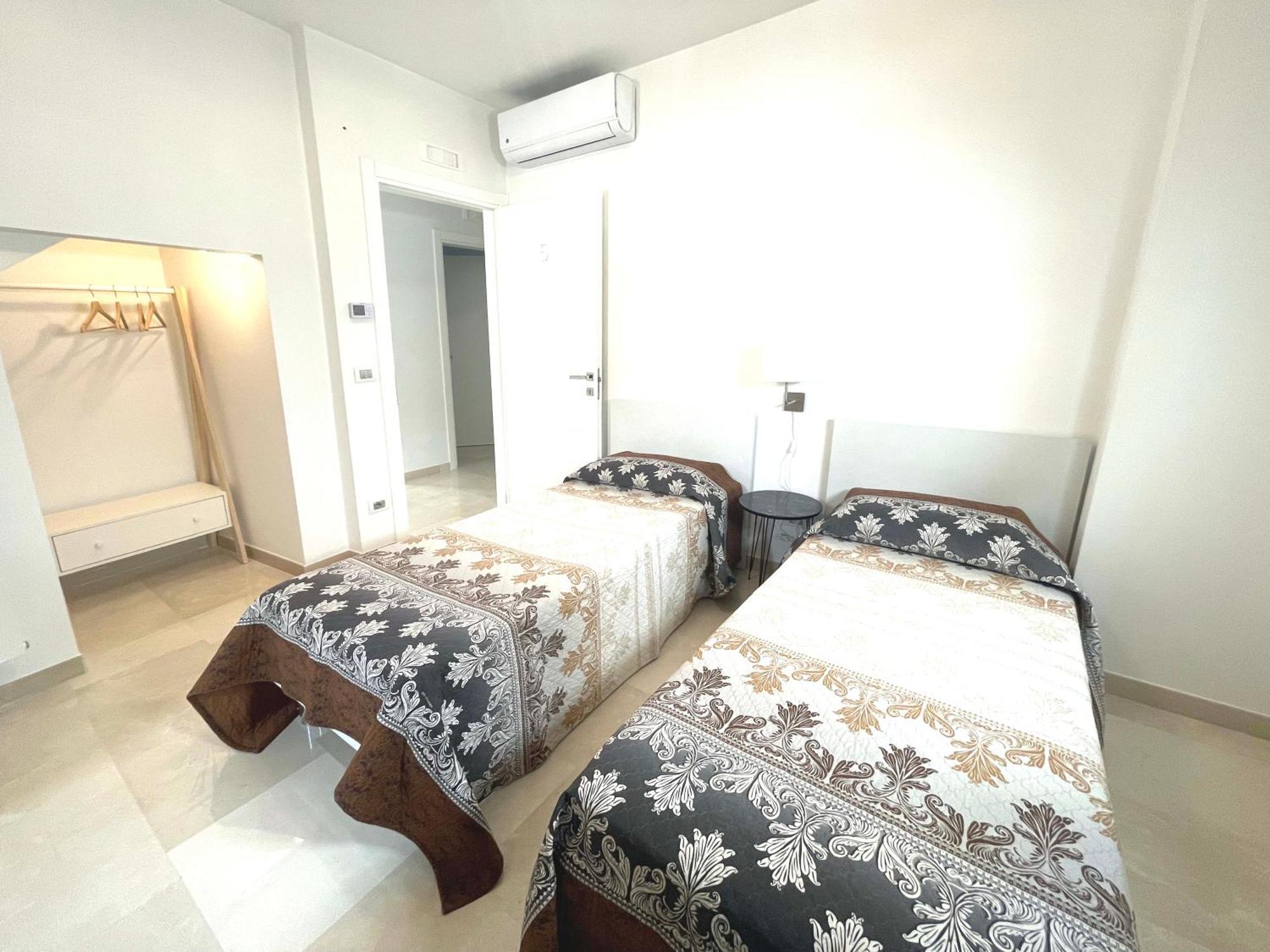 Augustea Bed & Breakfast Sannicandro di Bari Bagian luar foto