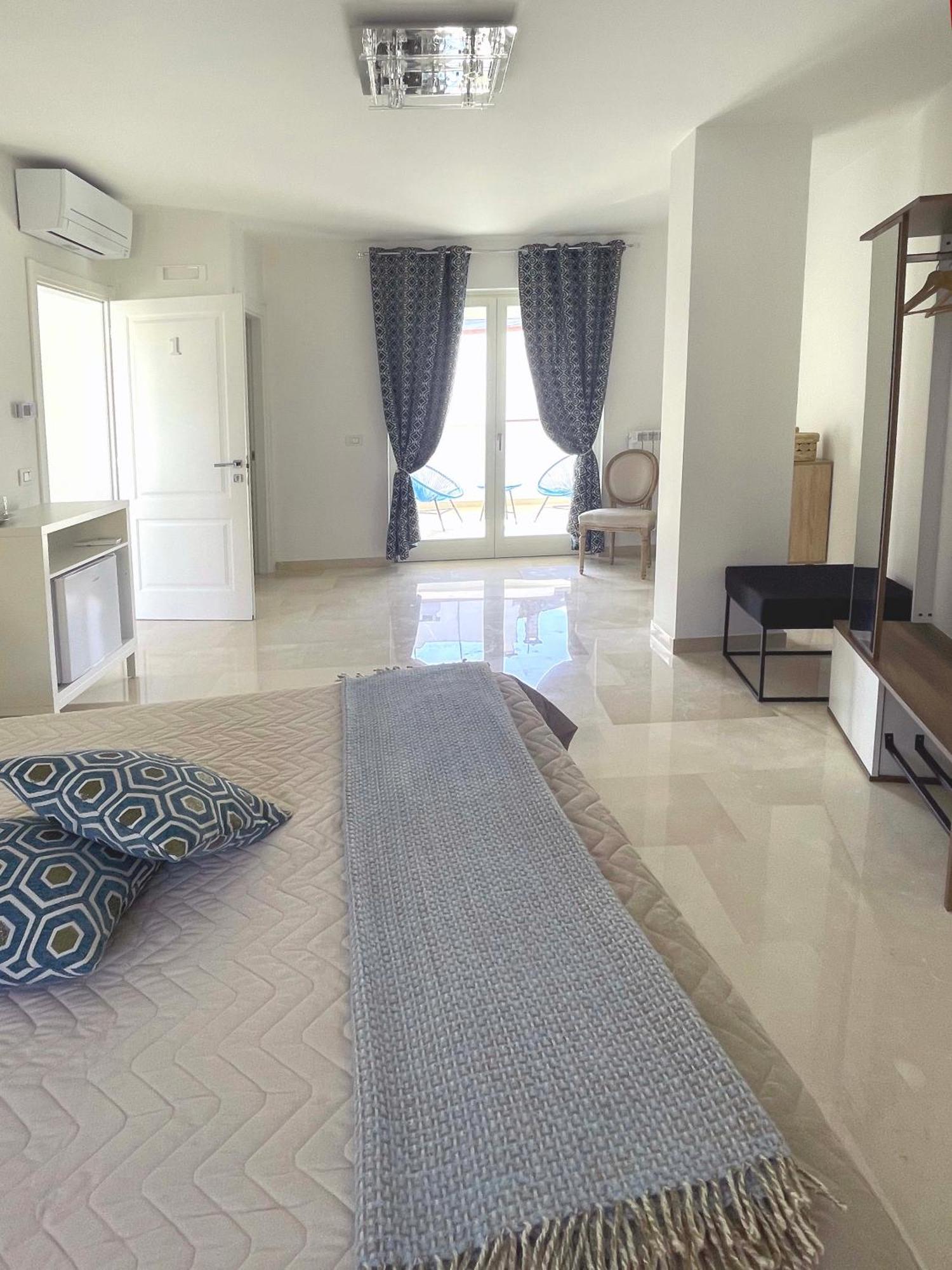 Augustea Bed & Breakfast Sannicandro di Bari Bagian luar foto